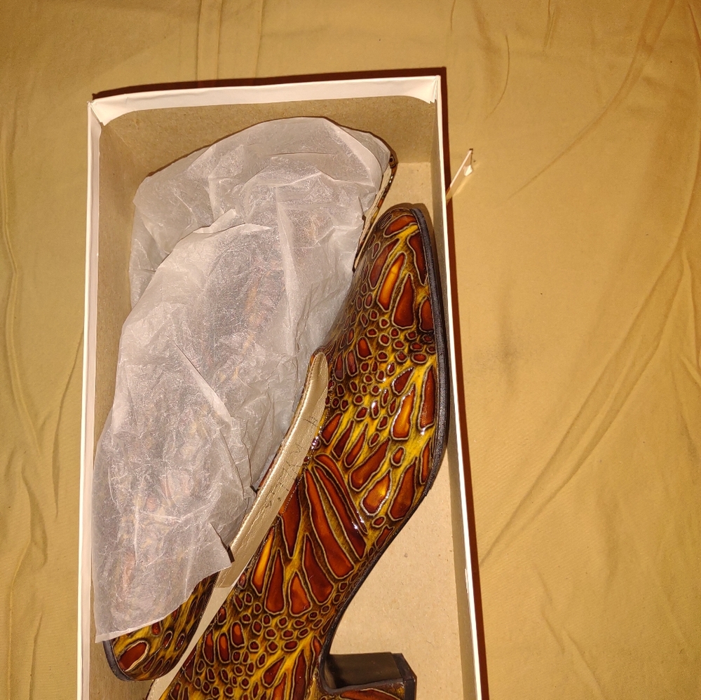 Women's Magdesians heals - Picture 2 of 14